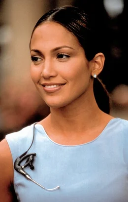 Jennifer Lopez (Maria 'Mary' Fiore).
