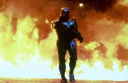 Der Robocop (Peter Weller) bringt f&uuml;r seinen Beruf die besten Referenzen mit: kugelsicher, energiesparend, hitzebest&auml;ndig ...