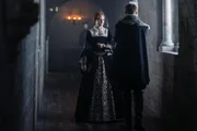 Mary Tudor (Romola Garai, l.)