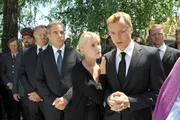 (v.li.): Juergen Maurer (Josef Wagner), Franz Buchrieser (Peter von Gradenberg), Florian Fitz (Dr. Frank Riemer), Eva Herzig (Katharina Lenz), Christoph von Friedl (Karl Lenz).