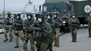 Die Bundeswehr landet auf Slřborn um bei den Evakuierungsmaßnahmen zu helfen.
