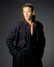 4. Staffel: Reno Raines (Lorenzo Lamas). 4. Staffel: Reno Raines (Lorenzo Lamas).