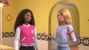 Brooklyn und Barbie Barbie und ihre Freundinnen helfen bei der Eröffnung eines neuen Restaurants in New York. Brooklyn und Barbie Barbie und ihre Freundinnen helfen bei der Eröffnung eines neuen Restaurants in New York.