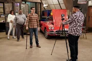 (v.l.n.r.) Tina Butler (Tichina Arnold); Calvin Butler (Cedric the Entertainer); Dave Johnson (Max Greenfield); Marty Butler (Marcel Spears)