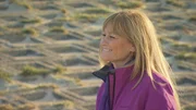 Ende der 70er Jahre führt das Schicksal die 17-jährige Austauschschülerin Claudia aus Argentinien und ihre Gastmutter Christel in Cuxhaven zusammen. Doch die außergewöhnliche Freundschaft wird nach einem Jahr unterbrochen, da Claudia in ihre Heimat zurückkehren muss. Julia Leischik macht sich auf die Suche, um die beiden wieder zu vereinen ...