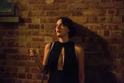 Fleabag
Staffel 2
Folge 1
Phoebe Waller-Bridge als Fleabag
