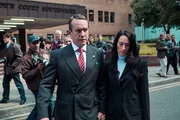 Quiz
Folge 3
Matthew Macfadyen als Charles Ingram, Sian Clifford als Diana Ingram
SRF/2019 AMC Film Holdings LLC/AMC/ITV/Sony Pictures Television/Matt Frost