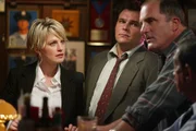 Det. Lilly Rush (Kathryn Morris, l.) ist schon sehr gespannt, was Butch Rinaldi (Steve Ryan, r.) ihr zu sagen hat ...