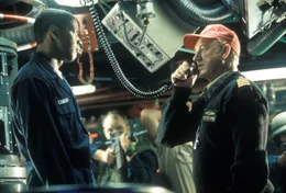 Ron Hunter (Denzel Washington, l.), Kapit&auml;n Frank Ramsey (Gene Hackman)