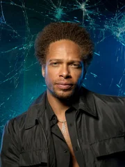 Warrick Brown (Gary Dourdan)