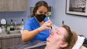 Dr Sandra Lee (l.)