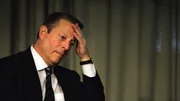 Niederlage: Der US-Demokrat Al Gore verliert im November 2000 knapp die Pr&auml;sidentschaftswahl gegen den Republikaner George W. Bush.