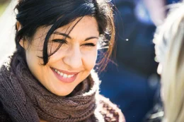 Parvaneh (Bahar Pars) ist aus dem Iran nach Schweden gekommen, und hat dort eine Familie gegr&uuml;ndet.