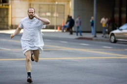 Adrenalinjunkie ohne Seele', Dabei versucht Auftragskiller Chev (Jason Statham) nur zu &uuml;berleben.