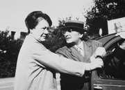 Eingespieltes Team: Margrit Rainer als Frau Rosa, Ruedi Walter als Männdli Eingespieltes Team: Margrit Rainer als Frau Rosa, Ruedi Walter als Männdli