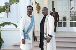 Semmi (Arsenio Hall, l.); Prinz Akeem (Eddie Murphy, r.)