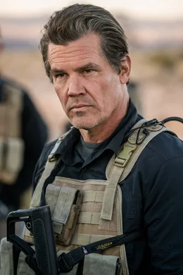 Josh Brolin (Matt Graver).