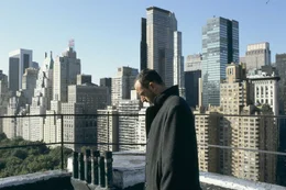 L&eacute;on (Jean Reno)  Die Verwendung des sendungsbezogenen Materials ist nur mit dem Hinweis und Verlinkung auf TVNOW gestattet.