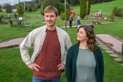 Gemeinsam mit Lilli Gruber (Ronja Forcher,) sucht David Kästner (Frédérik Brossier) nach einer neuen Freizeitbeschäftigung. Gemeinsam mit Lilli Gruber (Ronja Forcher,) sucht David Kästner (Frédérik Brossier) nach einer neuen Freizeitbeschäftigung.