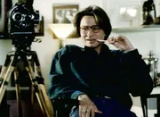 Der erfolgreiche Regisseur Alex Brady (Fisher Stevens) wird von seinem langjährigen Freund Lenny erpresst. Lenny kann beweisen, dass Alex vor zehn Jahren bei Filmaufnahmen den Tod eines Mädchens verschuldet hat. Der erfolgreiche Regisseur Alex Brady (Fisher Stevens) wird von seinem langjährigen Freund Lenny erpresst. Lenny kann beweisen, dass Alex vor zehn Jahren bei Filmaufnahmen den Tod eines Mädchens verschuldet hat.