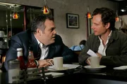 LAW & ORDER: CRIMINAL INTENT -- "Endgame" Episode 6021 -- Pictured: (l-r) Vincent D'Onofrio as Det. Robert Goren, Tony Goldwyn as Frank Goren.