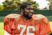 Robert Crayton as Warren Sapp -- (Photo by:Mark Taylor/NBC)