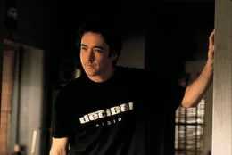 Wird er sein Leben endlich wieder in den Griff kriegen? Rob (John Cusack); Wird er sein Leben endlich wieder in den Griff kriegen? Rob (John Cusack)