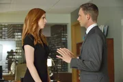 Donna (Sarah Rafferty) entdeckt brisante Beweise &ndash; und bringt damit eine Wahrheit ans Licht, die Mike (Patrick J. Adams) zutiefst ersch&uuml;ttert. Doch wer hat hier wirklich wen verraten?