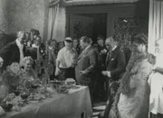 Die Nazis übernehmen die Kontrolle über die deutsche Kultur und füllen sie mit ihrer Rassenideologie.