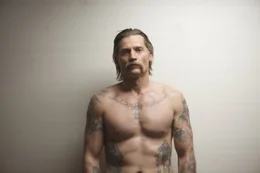Jacob alias Money (Nikolaj Coster-Waldau)