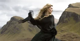Sie k&auml;mpft um ihre Jugend: Die b&ouml;se Hexe Lamia (Michelle Pfeiffer) muss den Stern finden, damit sie ihr Aussehen bewahren kann. Denn sobald sie einen Zauber spricht, beginnt ein K&ouml;rperteil von ihr zu altern ...