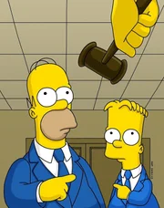 Bart (r.) ist diesmal zu weit gegangen: Er hat ein Polizeiauto gestohlen, um pünktlich zur Schule zu kommen. Als Vater wird Homer (l.) vor Gericht für die Tat seines Sohnes bestraft.