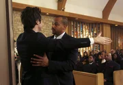 J.D.s Vorstellung: Turk (Donald Faison, r.) nimmt Abschied von J.D. (Zach Braff, l.) ... J.D.s Vorstellung: Turk (Donald Faison, r.) nimmt Abschied von J.D. (Zach Braff, l.) ...
