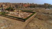 Die Arch&auml;ologen haben erst einen kleinen Teil der alten "Sonnenstadt" ausgegraben: gerade mal f&uuml;nf Prozent. Die Grabungsst&auml;tte befindet sich in Matariya, einem Stadtteil im Norden Kairos.
