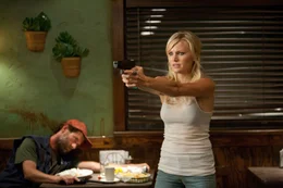 Second from the left:Tes (Malin Akerman)
