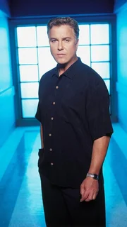 Gil Grissom (William Petersen)