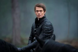 Prince Robert (Nicholas Galitzine)