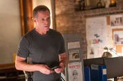 JASON BEGHE (HANK VOIGHT) JASON BEGHE (HANK VOIGHT)