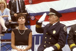 Schr&auml;g, schr&auml;ger, Police Academy: Captian Lassard (George Gaynes, r.) und seine Truppe lassen kein Auge trocken ...