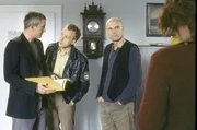 Welche Rolle spielt der undurchsichtige Gruber? (v.li.: Markus Böker, Max Müller, Alexander Radszun).