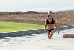 Verdreht allen den Kopf: (Rebecca Ferguson). Doch kann man ihr wirklich trauen?; Verdreht allen den Kopf: (Rebecca Ferguson). Doch kann man ihr wirklich trauen?