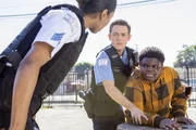 (v.li.): Toks Olagundoye (Leesie Janes), Ethan Cutkosky (Carl Gallagher), Errol W. Foley Jr. (Saquon).