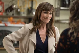 Tante Dee hat ihren S&uuml;&szlig;warenladen zu gleichen Teilen ihrer Nichte Maggie (Nikki Deloach) und dem Ahornbauern Dex vererbt. W&auml;hrend des Sweet Autumn Festivals finden die beiden den Grund f&uuml;r diese Entscheidung in den Briefen, die Dee hinterlassen hat, heraus.