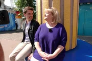 Peter Schneeberger und Marianne Mendt im Wiener Wurstelprater. Peter Schneeberger und Marianne Mendt im Wiener Wurstelprater.