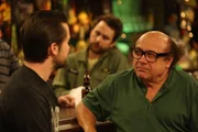 (v.l.n.r.) Mac (Rob McElhenney); Charlie Kelly (Charlie Day); Frank Reynolds (Danny DeVito)