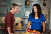 Janes (Angie Harmon) gro&szlig;e Liebe Casey Jones (Chris Vance) ist aus seinem Afghanistan-Einsatz zur&uuml;ck und h&auml;lt um ihre Hand an! Wird Jane 'Ja' sagen?