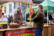 Pictured: (l-r) Gary Farmer as Dan Twelvetrees, Alan Tudyk as Harry Vanderspeigle