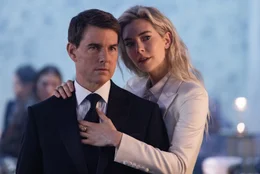An der Party einer sch&ouml;nen Waffenh&auml;ndlerin: Tom Cruise als Ethan Hunt, Vanessa Kirby als Weisse Witwe
