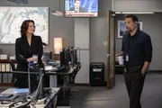 Special Agent in Charge Isobel Castille (Alana De La Garza, l.); Assistant Special Agent in Charge Jubal Valentine (Jeremy Sisto, r.)