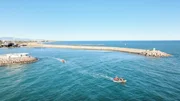 Mit Schnellbooten wird auf dem offenen Meer die Seenotrettung trainiert. Mit Schnellbooten wird auf dem offenen Meer die Seenotrettung trainiert.
